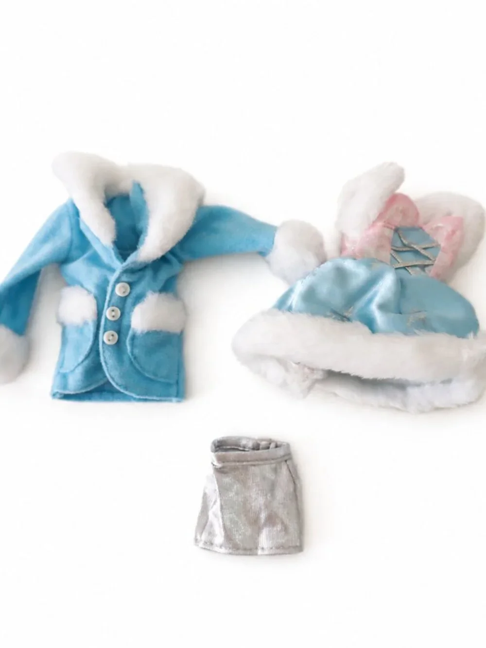 Vintage Disney Cinderella Fashion Doll Clothing Lot